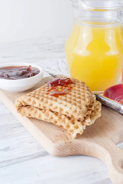 Desayuno recién hecho con gofres — Foto de Stock