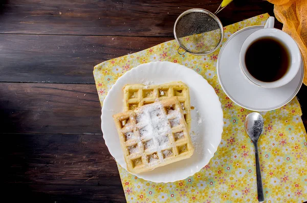 Weense wafels met suiker poeder — Stockfoto