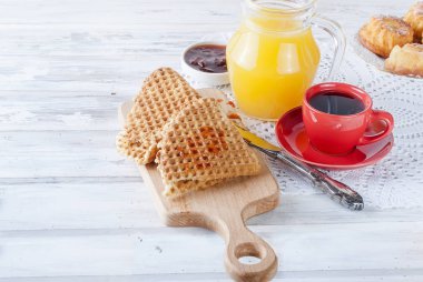 Waffle ile taze lezzetli breakfast 