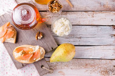 ricotta peyniri ve armut sandviç reçel 