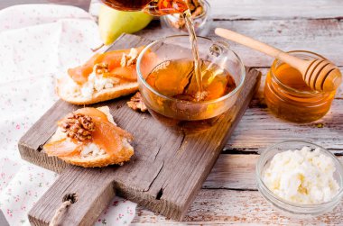 ricotta peyniri ve armut sandviç reçel 