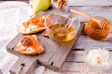 ricotta peyniri ve armut sandviç reçel 