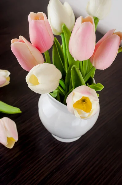 Top View Pastel Tulip Bouquet Ceramic Pitcher Dark Table Spring — стоковое фото