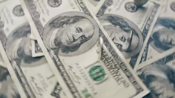 Крутящиеся 100 Долларов Сша Банкноты Падающие Украинские Гривневые Монеты Богатство — стоковое видео