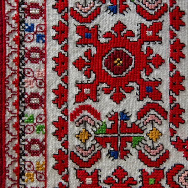 Pamutszövet Durva Szövetből Kézi Hímzéssel Bolgár Hímzéssel Kereszttel — Stock Fotó