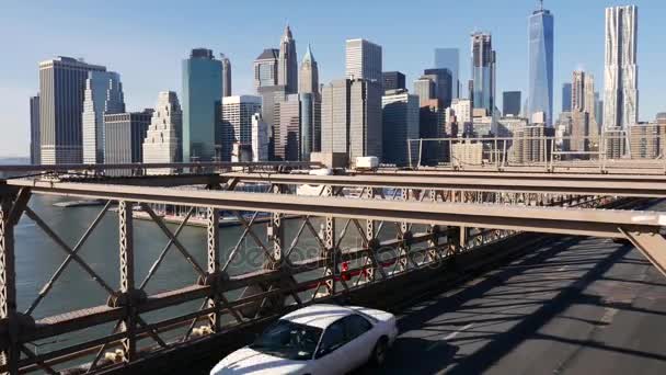 Манхэттен Skyline от Бруклинского моста NYC — стоковое видео