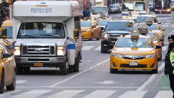 NEW YORK CITY - JANUARY 15th: Yellow Taxi Cabs Times Square, January 15th, 2017 — Stock Video