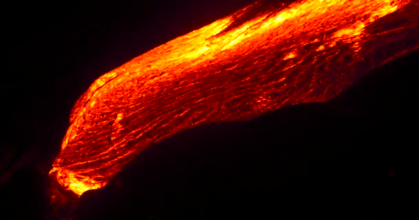 Flusso di lava hawaiana dal vulcano Kilauea Hawaii di notte — Video Stock