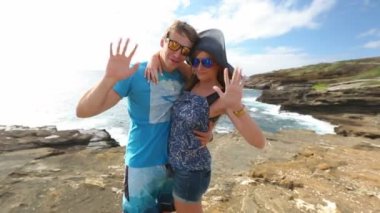 İnsanlar Selam el ile Lanai uyanık, Oahu, Hawaii sallayarak