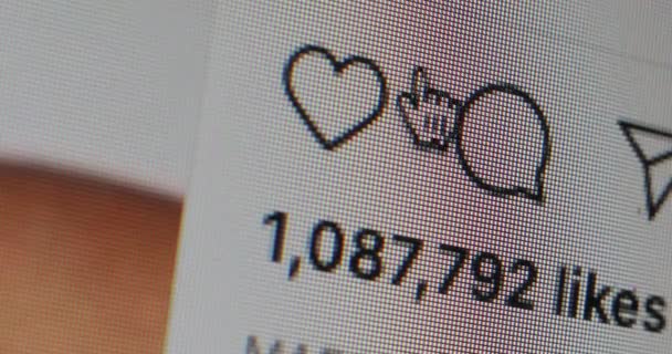 Haciendo Clic Instagram Corazón Como Cerca Gusta Comentar Enviar Iconos — Vídeos de Stock