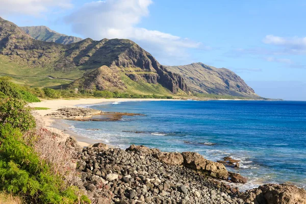 Makua Plage Avec Belles Montagnes Oahu Île Hawaï — Photo