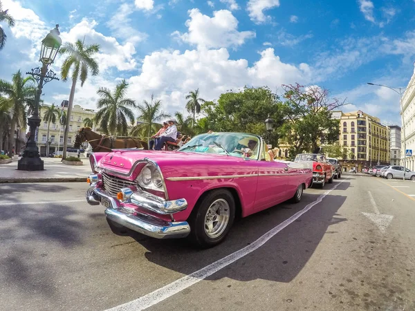 Havana Cuba Ocak 2015 Havana Sokağa Park Edilmiş Eski Bir — Stok fotoğraf