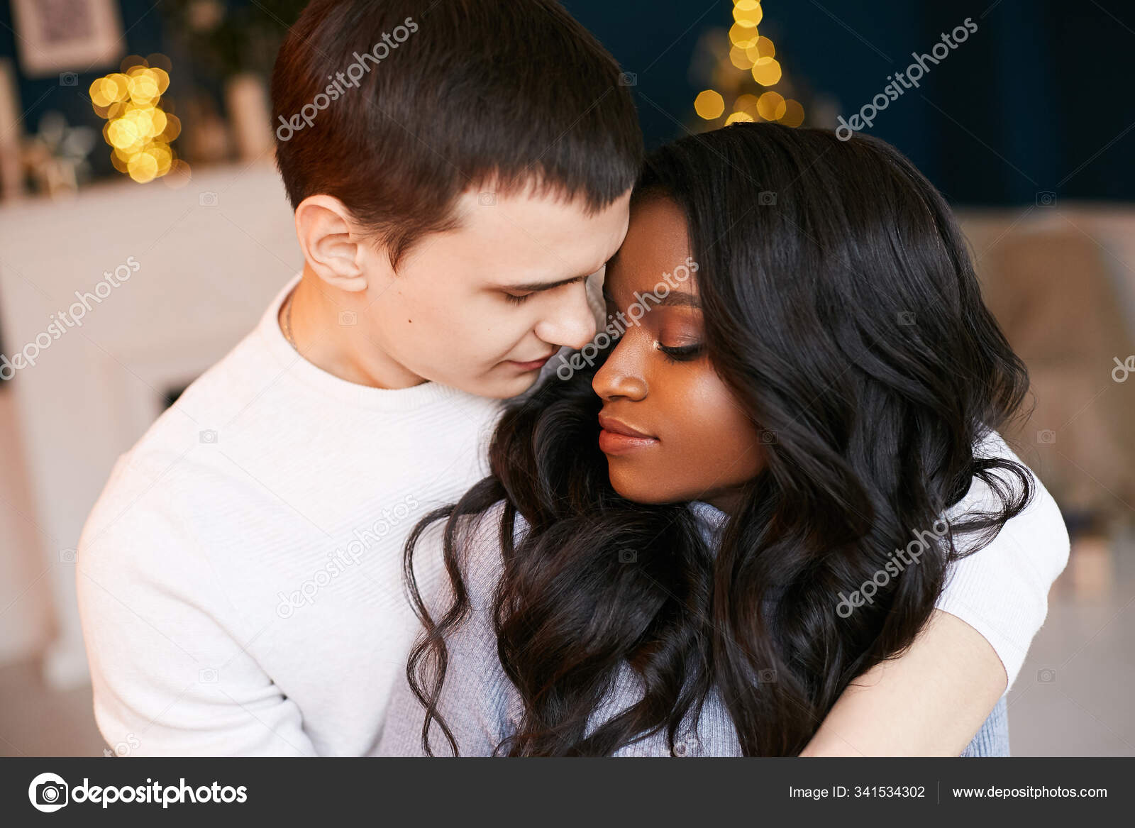 Kissing White Girl