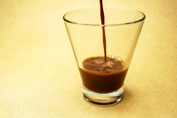 Stream Cocoa Pours Glass — Stock Photo, Image