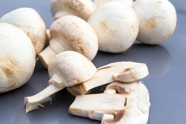 Champignons Tranchés Cèpes Sur Fond Gris — Photo