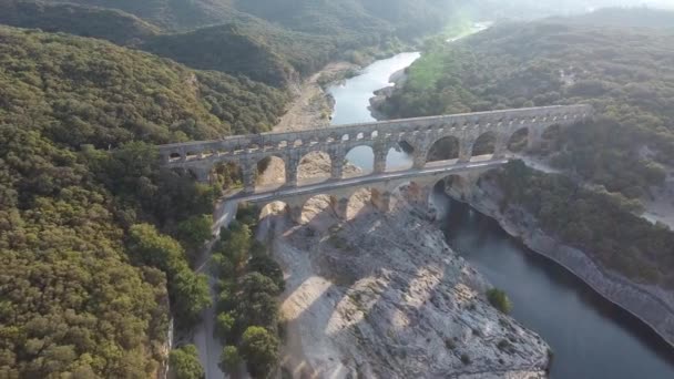 Vista Aérea Del Puente Pont Gard Sur Francia Atardecer — Vídeo de stock