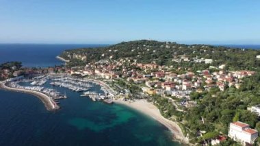 Sahil Cros dei pin saint Jean cap ferrat France ön sahil evleri ve marina boyunca havadan çekim