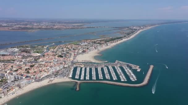 法国地中海海滨度假胜地Palavas Les Flots海滨度假胜地的海岸线航景 — 图库视频影像