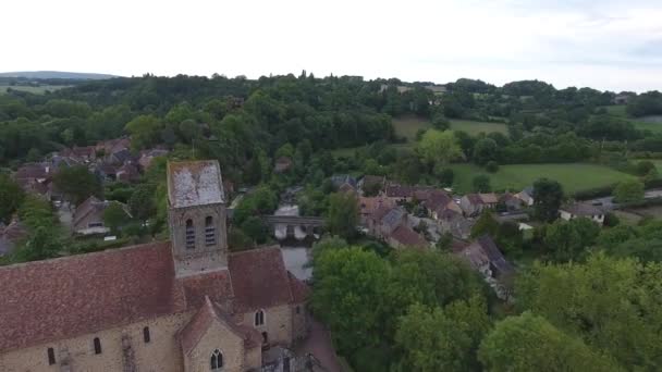 Drone Colpo Volo Sopra Santo Villaggio Ceneri Gerei Volo Bassa — Video Stock