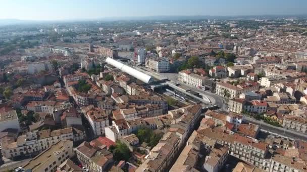 Voando Direção Montpellier Estação Trem Central Por Dia Ensolarado Drone — Vídeo de Stock