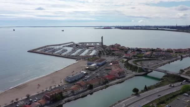 Fos Sur Mer Marina Rafinérie Oleje Pozadí Antény Shot Francouzština — Stock video