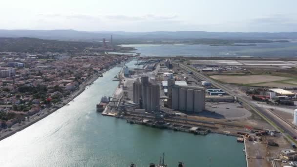 Port Nouvelle Industrihamn Kommersiell Antenn Skott Kranar Spannmål Silos France — Stockvideo