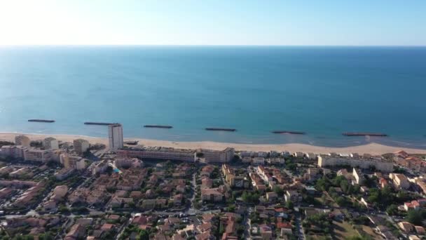 Valras Plage Luftaufnahme Mittelmeer Badeort Blau Meer Sommer Tag Frankreich — Stockvideo