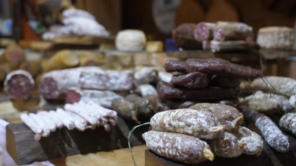 Droge Worsten Vlees Sete Indoor Lokale Markt Frankrijk Herault Occitanie — Stockvideo