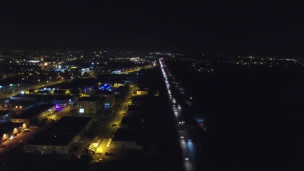 Nacht Snelweg Verkeer Door Lucht Drone Uitzicht — Stockvideo