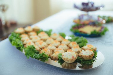 Lezzetler ve aperatifler büfe veya Ziyafet. Catering.