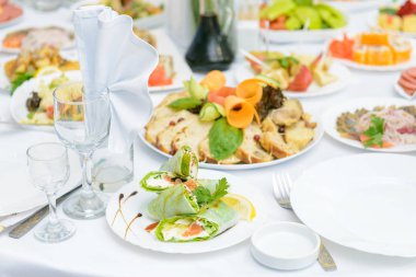 geleneksel büfesi lezzetli yemek çeşitleri ile 