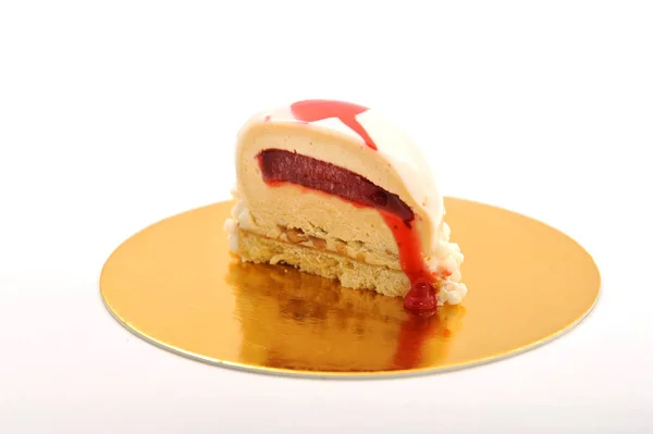 Γλυκό Κέικ Που Απομονώνονται Λευκό Φόντο Πολυτελή Γλυκά Για Μενού — Φωτογραφία Αρχείου