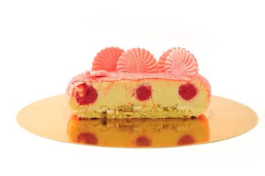 Beyaz arka plan üzerinde izole tatlı kek. Restoran Menü için lüks tatlılar.