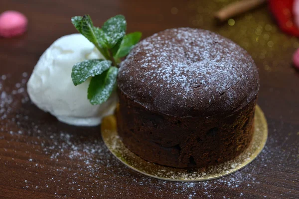 Dessert Fondan Chocolate Mint Ice Cream Woodden Bacground Exquisite French — Stock Photo, Image