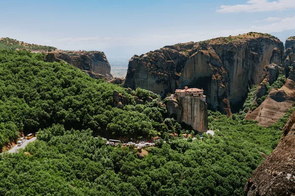 Gran Monasterio de Varlaam en la roca alta en Meteora, Tesalia, Grecia — Foto de Stock