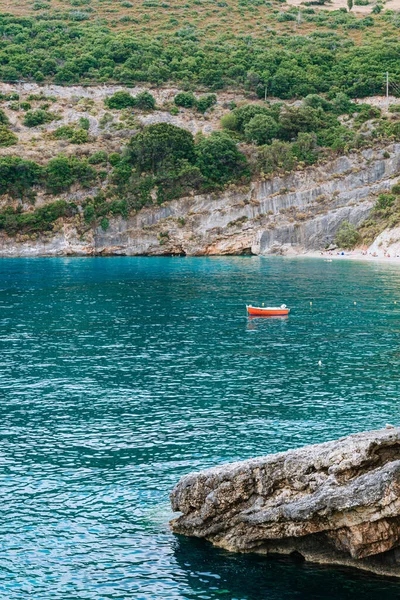 Chiaro Sorprendente Azzurro Acqua Mare Colorata Con Rocce Granitiche Paesaggio — Foto Stock