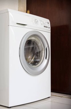 Ön yükleme çamaşır makinesi