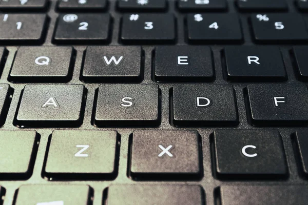 dizüstü bilgisayar klavye