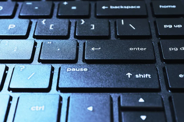 dizüstü bilgisayar klavye