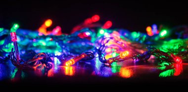 Noelin renkli ışıkları LED ışıklandırma.