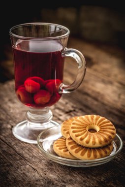 kurabiye plaka ve çay