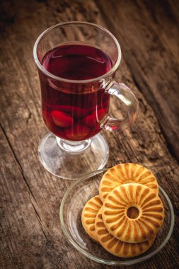 kurabiye plaka ve çay