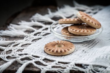 ev yapımı yuvarlak bisküvi 