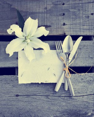 Tablo ayarı çatal ve çiçek