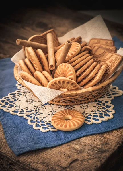 ev yapımı yuvarlak bisküvi 