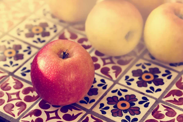 Raw ripe apples — Stock Photo, Image