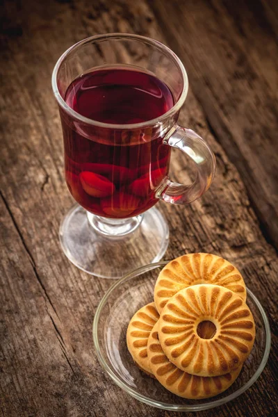 kurabiye plaka ve çay