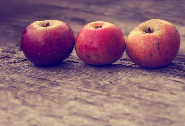 Raw ripe apples — Stock Photo, Image