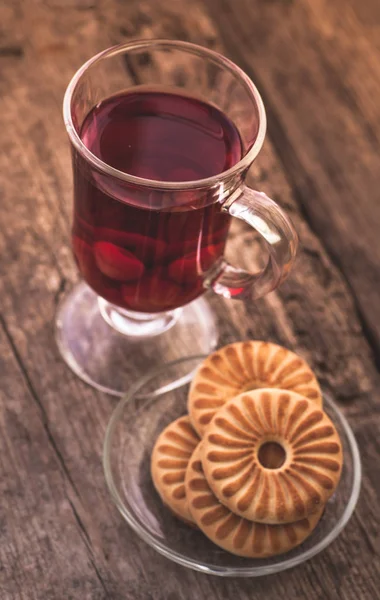 kurabiye plaka ve çay