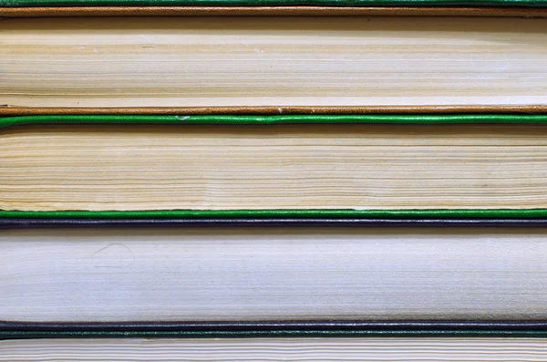 çok fazla kitap arka plan